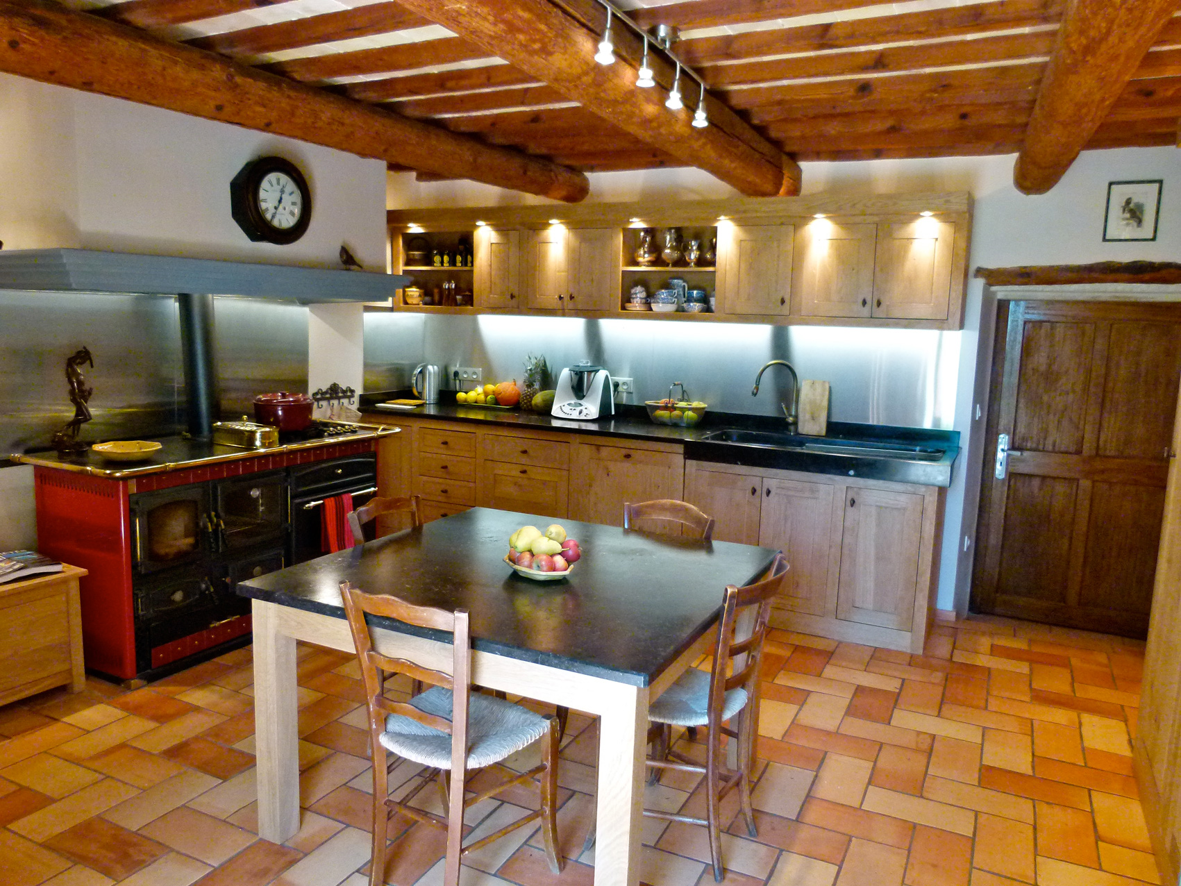cuisine-plan-travail-pierre-bleue