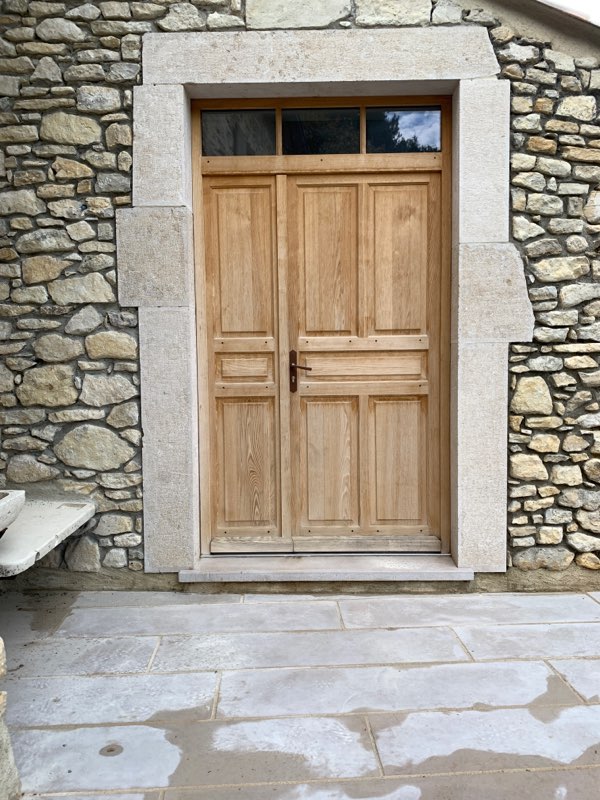 encadrement-porte-taille-pierre