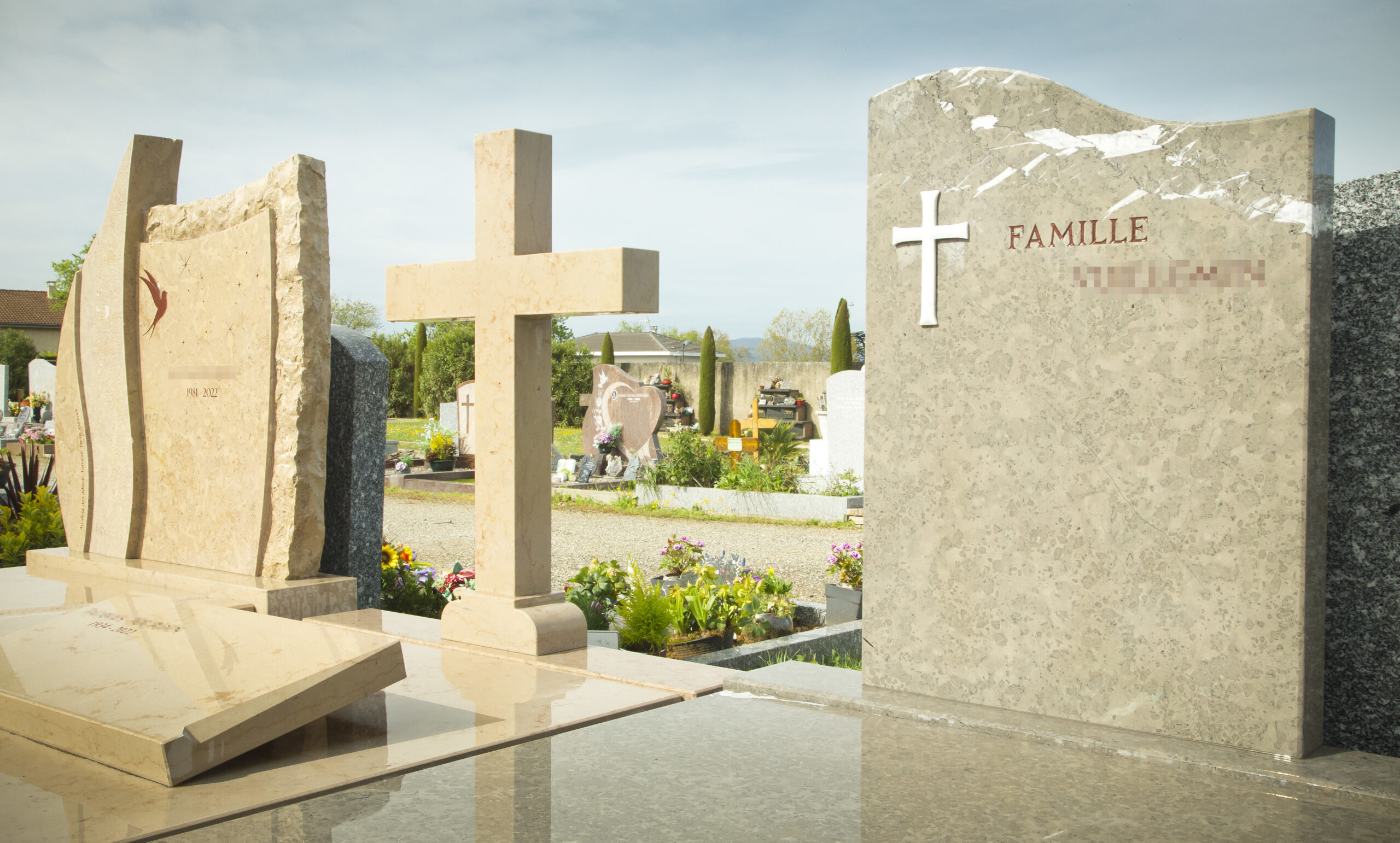 entourage-dalle-stele