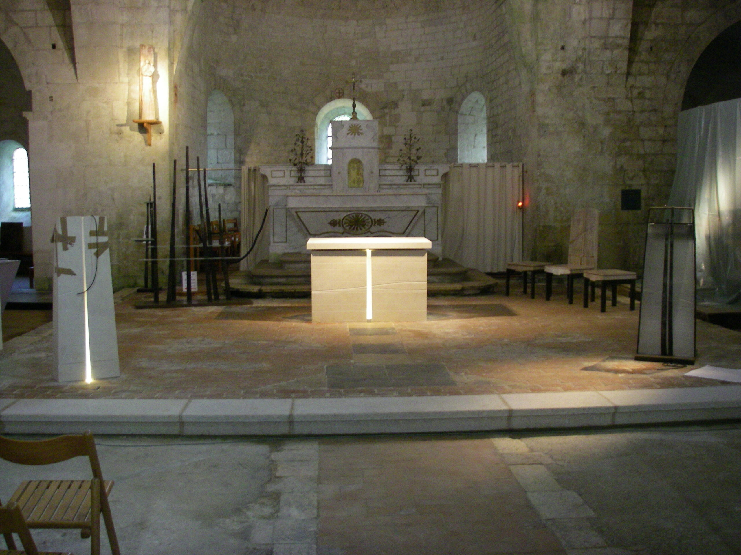 mobilier-liturgique-pierre